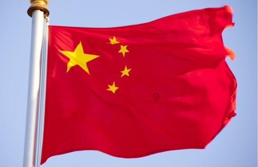 升空的愤怒奶奶